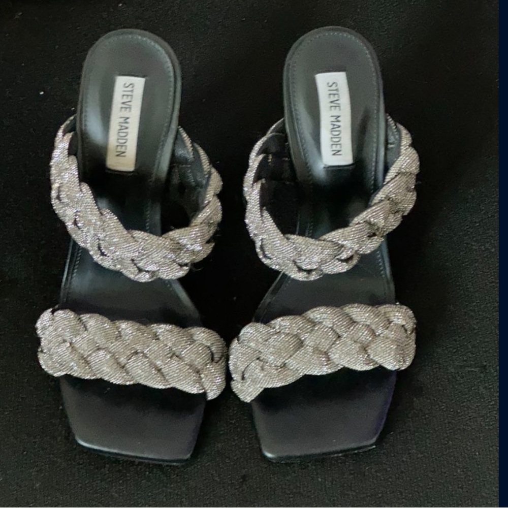 Steve Madden Kenely Rhinestone in black size 8.5 only worn once.